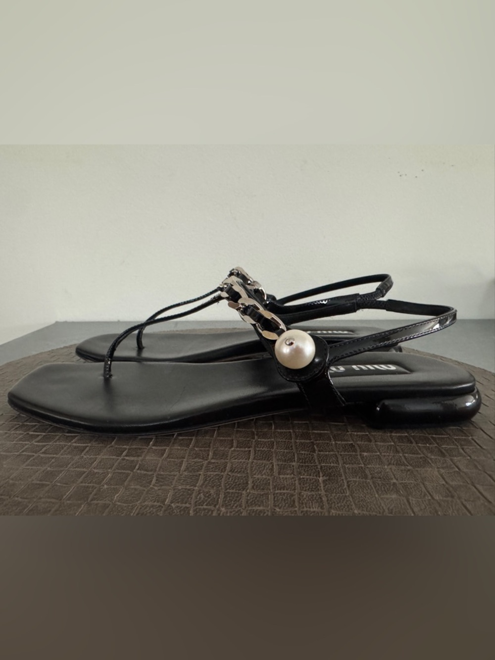 Miu Miu Pearl Chain Thong Sandals - Picture 7 of 16